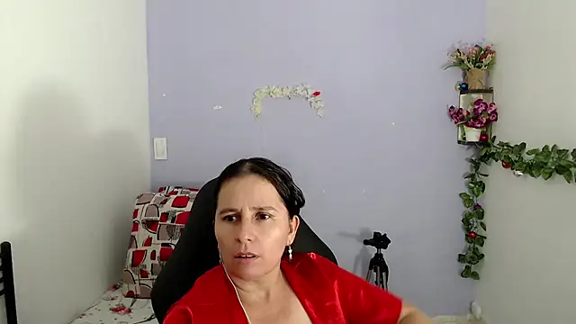victoria jones online show from 18, 1, 2025