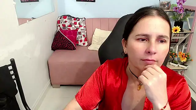Snapshot of victoria_jones chatting on 22, 10, 2025 victoria jones online show from 22, 10, 2025