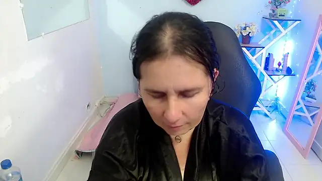 Snapshot of victoria_jones chatting on 9, 1, 2026 victoria jones online show from 9, 1, 2026