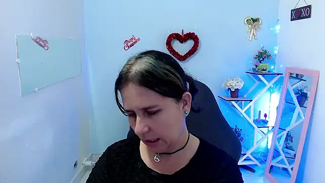 Snapshot of victoria_jones chatting on 16, 1, 2026 victoria jones online show from 16, 1, 2026