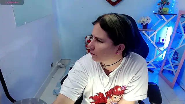 Snapshot of victoria_jones chatting on 19, 1, 2026 victoria jones online show from 19, 1, 2026