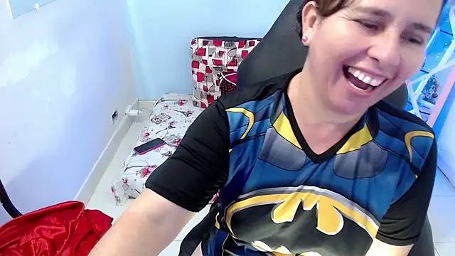 Snapshot of victoria_jones chatting on 3, 2, 2026 victoria jones online show from 3, 2, 2026