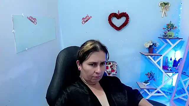 victoria jones online show from 26, 2, 2026