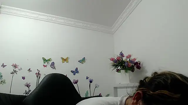 victoria jones online show from 16, 5, 2026