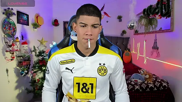 Damian latinxxx online show from 1, 12, 2025