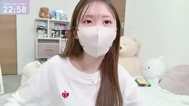 Snapshot of -SHINON- chatting on 11, 4, 2026 -SHINON- online show from 11, 4, 2026