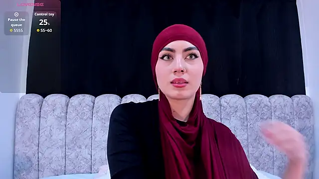 Snapshot of fatimarab chatting on 24, 4, 2026 fatimarab online show from 24, 4, 2026