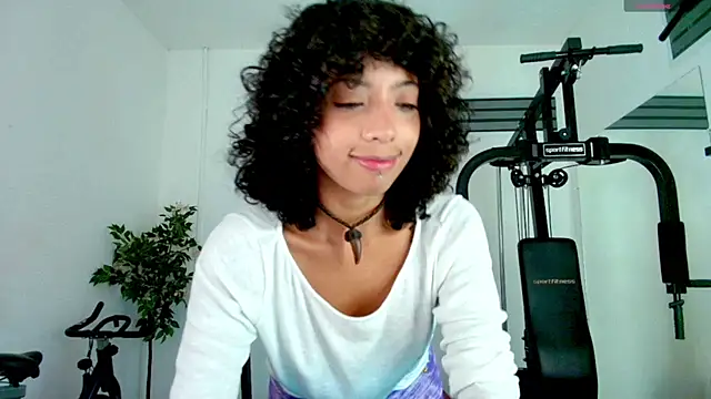 Ariella Ruiz online show from 11, 1, 2026