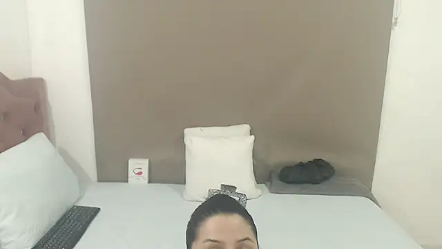 Snapshot of kimberlyjamexxx chatting on 11, 11, 2025 kimberlyjamexxx online show from 11, 11, 2025