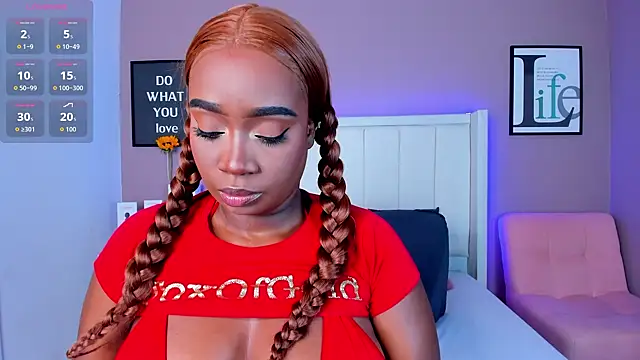 Britanymooree online show from 24, 9, 2025