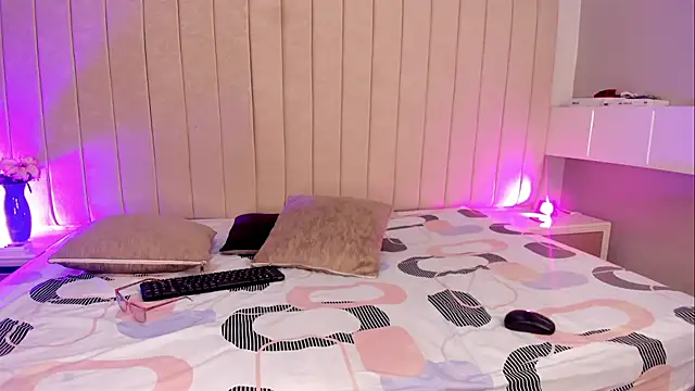 Littleolivia  online show from 29, 5, 2026