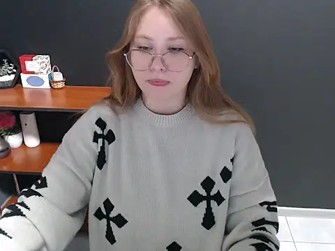 Snapshot of lady_minx chatting on 23, 12, 2024 lady minx online show from 23, 12, 2024