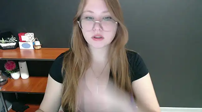 Snapshot of lady_minx chatting on 31, 12, 2024 lady minx online show from 31, 12, 2024
