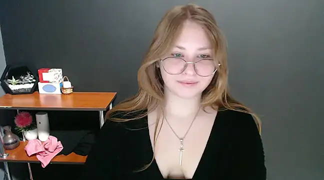 Snapshot of lady_minx chatting on 7, 1, 2025 lady minx online show from 7, 1, 2025
