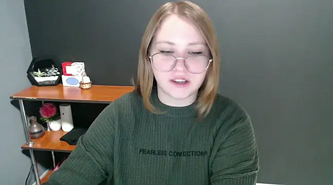 Snapshot of lady_minx chatting on 9, 1, 2025 lady minx online show from 9, 1, 2025