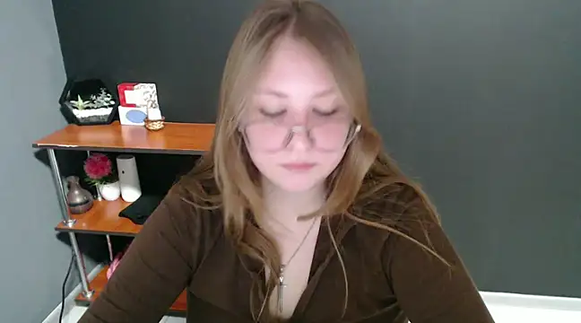 Snapshot of lady_minx chatting on 10, 1, 2025 lady minx online show from 10, 1, 2025