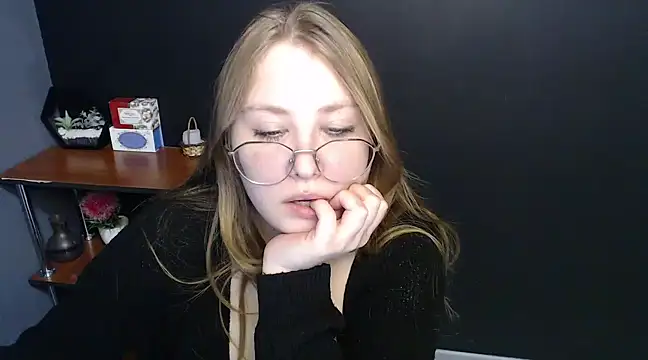 Snapshot of lady_minx chatting on 22, 1, 2025 lady minx online show from 22, 1, 2025