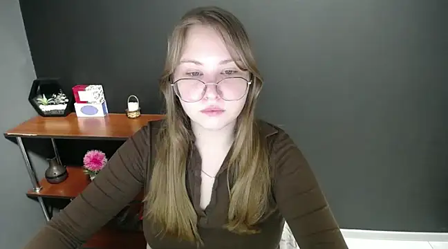 Snapshot of lady_minx chatting on 7, 2, 2025 lady minx online show from 7, 2, 2025