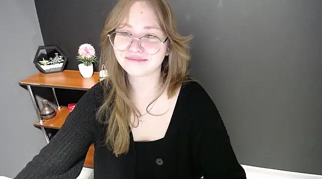 Snapshot of lady_minx chatting on 28, 2, 2025 lady minx online show from 28, 2, 2025