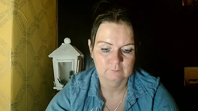 Snapshot of DoreenLips chatting on 6, 12, 2024 DoreenLips online show from 6, 12, 2024