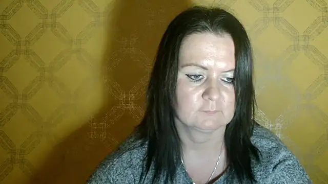 Snapshot of DoreenLips chatting on 10, 12, 2024 DoreenLips online show from 10, 12, 2024