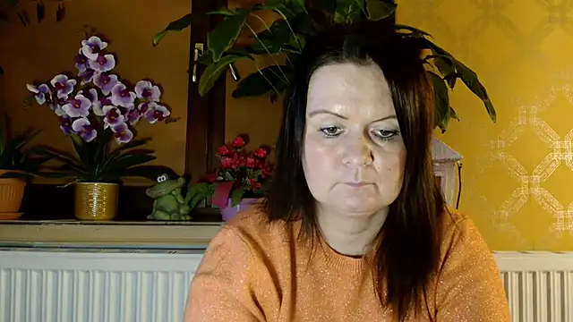 Snapshot of DoreenLips chatting on 9, 1, 2025 DoreenLips online show from 9, 1, 2025