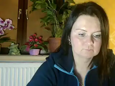 Snapshot of DoreenLips chatting on 13, 2, 2025 DoreenLips online show from 13, 2, 2025