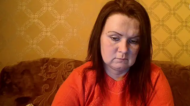 Snapshot of DoreenLips chatting on 5, 3, 2025 DoreenLips online show from 5, 3, 2025