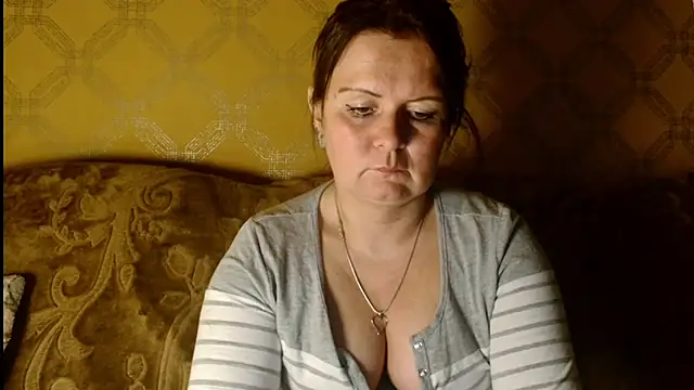 Snapshot of DoreenLips chatting on 6, 3, 2025 DoreenLips online show from 6, 3, 2025