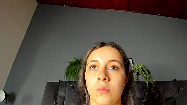 Snapshot of AmbarHills_1 chatting on 6, 4, 2026 AmbarHills 1 online show from 6, 4, 2026