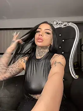 Snapshot of CreamyInkky_ chatting on 3, 2, 2025 CreamyInkky online show from 3, 2, 2025