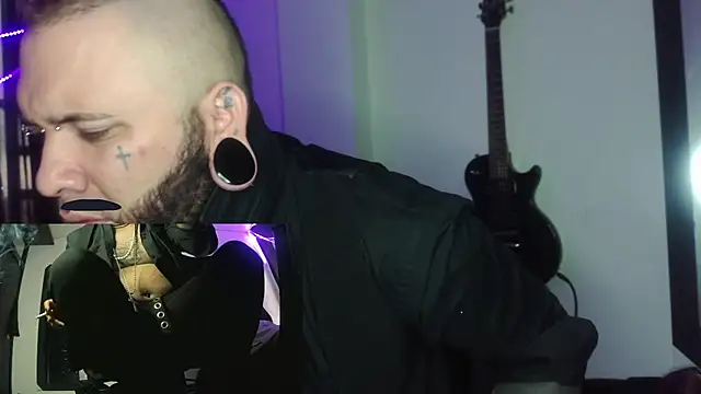 darkclothes online show from 2, 1, 2025