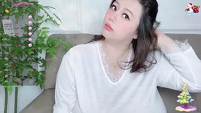 Snapshot of 520-vivo chatting on 6, 1, 2025 520-vivo online show from 6, 1, 2025