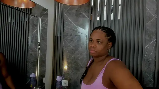 SaraiEvans online show from 1, 2, 2025