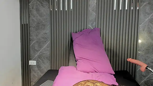 SaraiEvans online show from 3, 2, 2026