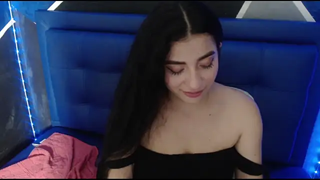 cherry modelx  online show from 3, 10, 2025