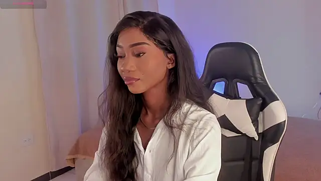 SavannahWildee online show from 8, 2, 2025