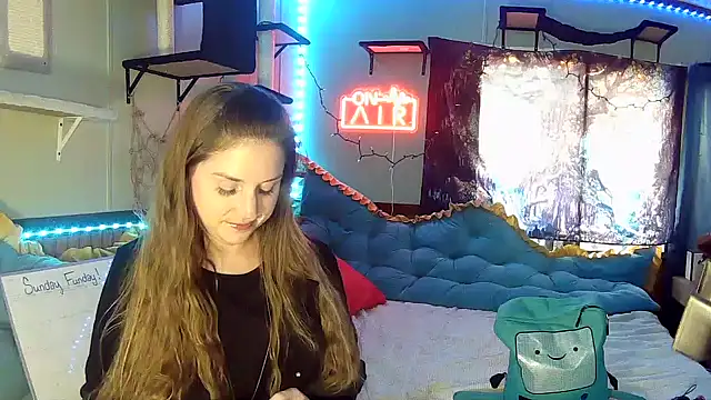 Snapshot of mirannacult chatting on 8, 12, 2024 mirannacult online show from 8, 12, 2024