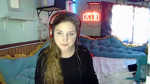 Snapshot of mirannacult chatting on 8, 12, 2024 mirannacult online show from 8, 12, 2024