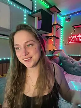 Snapshot of mirannacult chatting on 19, 12, 2024 mirannacult online show from 19, 12, 2024
