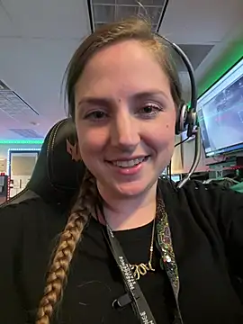 Snapshot of mirannacult chatting on 21, 12, 2024 mirannacult online show from 21, 12, 2024
