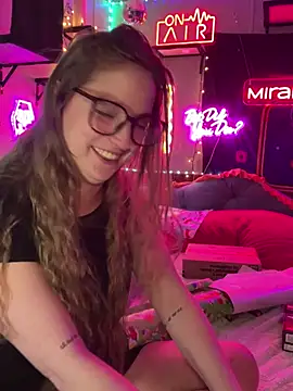 Snapshot of mirannacult chatting on 25, 12, 2024 mirannacult online show from 25, 12, 2024