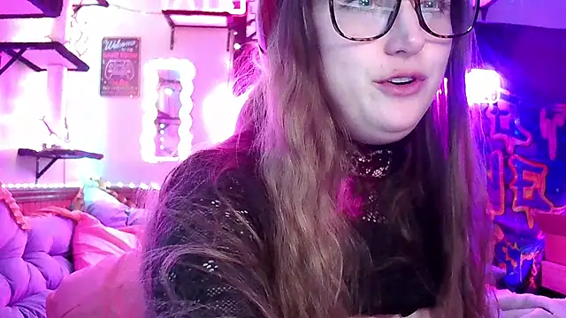 Snapshot of mirannacult chatting on 1, 1, 2025 mirannacult online show from 1, 1, 2025