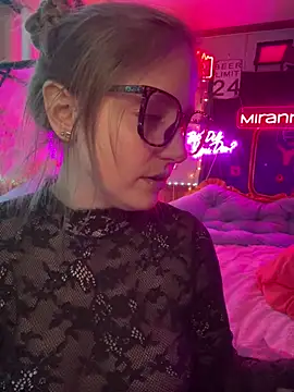 Snapshot of mirannacult chatting on 8, 1, 2025 mirannacult online show from 8, 1, 2025