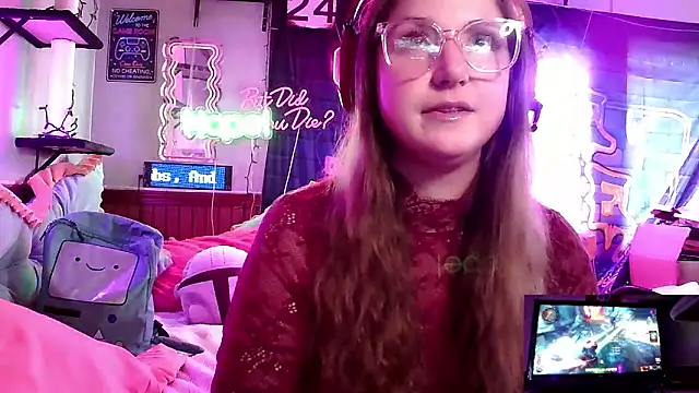 Snapshot of mirannacult chatting on 2, 2, 2025 mirannacult online show from 2, 2, 2025