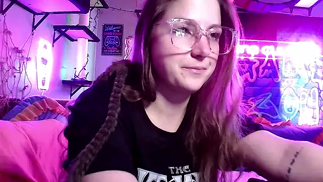 Snapshot of mirannacult chatting on 3, 2, 2025 mirannacult online show from 3, 2, 2025