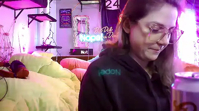Snapshot of mirannacult chatting on 22, 2, 2025 mirannacult online show from 22, 2, 2025