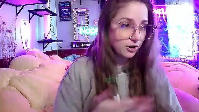 Snapshot of mirannacult chatting on 23, 2, 2025 mirannacult online show from 23, 2, 2025