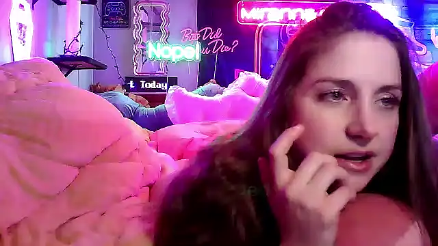 Snapshot of mirannacult chatting on 24, 2, 2025 mirannacult online show from 24, 2, 2025