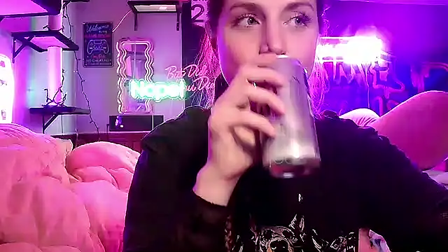 Snapshot of mirannacult chatting on 3, 3, 2025 mirannacult online show from 3, 3, 2025